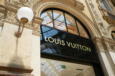 in quanti paesi è presente louis vuitton|louis vuitton in milan.